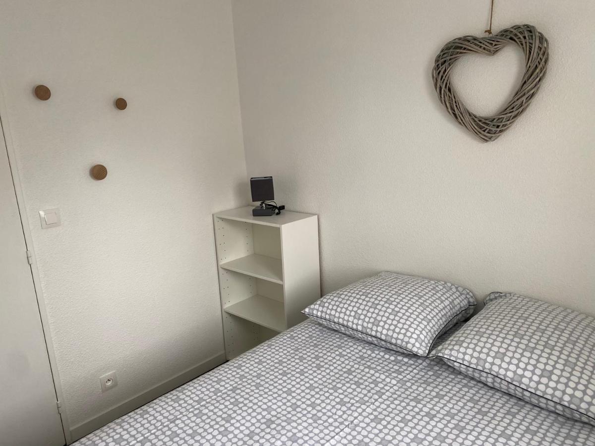 Cabourg T2 cosy avec accès direct plage Esterno foto