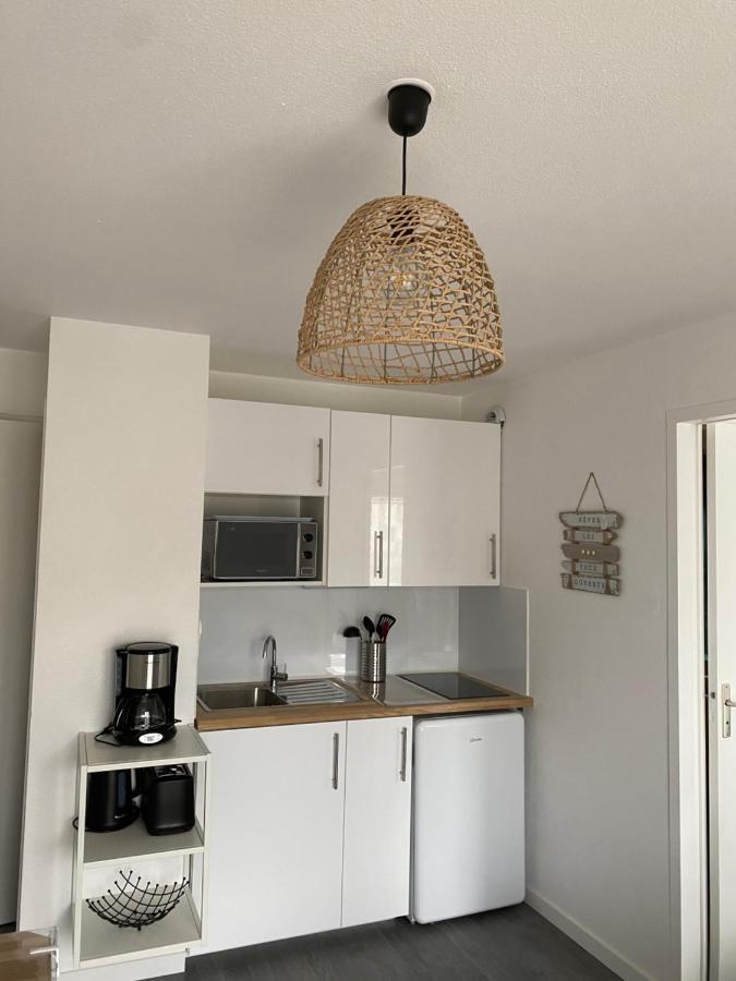 Cabourg T2 cosy avec accès direct plage Esterno foto