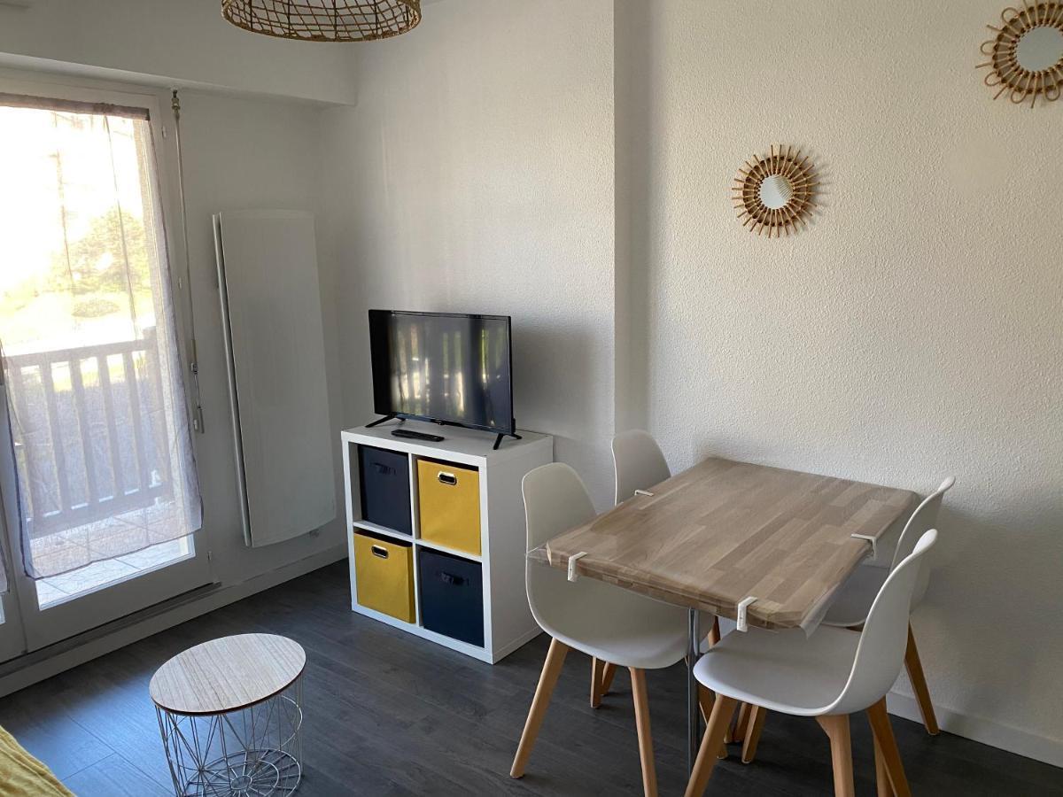 Cabourg T2 cosy avec accès direct plage Esterno foto